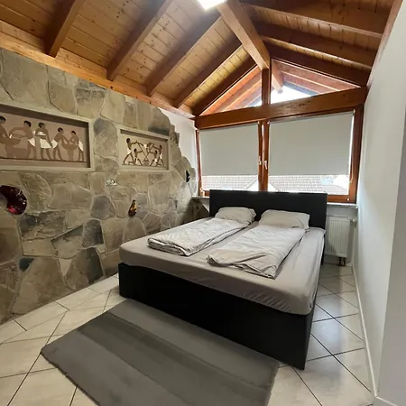 Stilvolle Mit Terasse Und Garten Appartamento