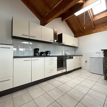 Stilvolle Mit Terasse Und Garten Apartment