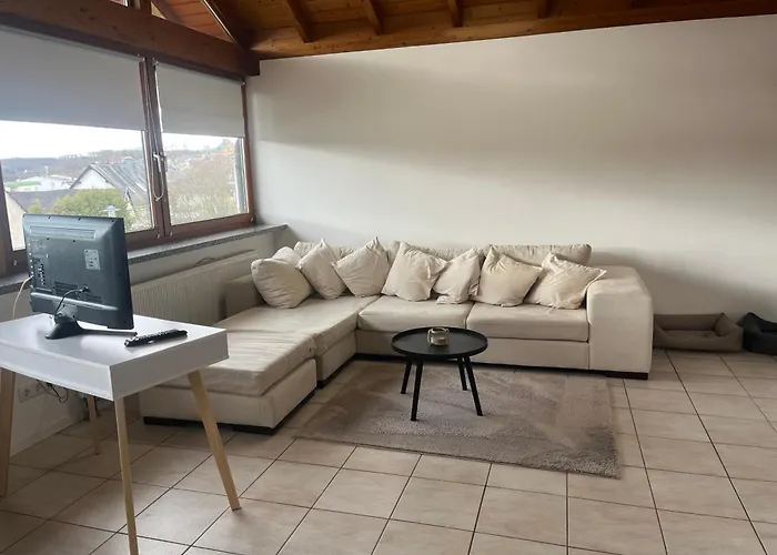 Stilvolle Mit Terasse Und Garten *